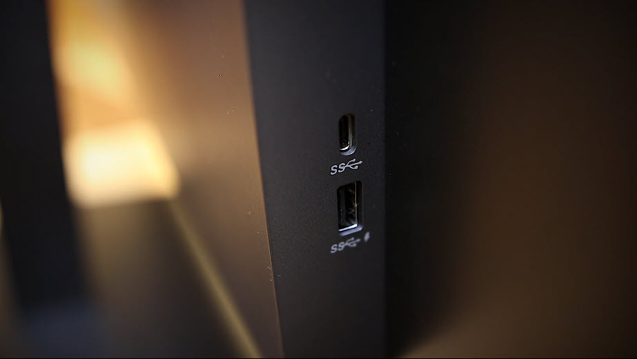 Unboxing HP Z43 42,5-tommers 4K UHD-skjerm bilde 4